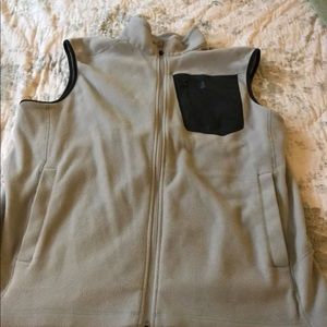 Men’s XL lightweight fleece vest